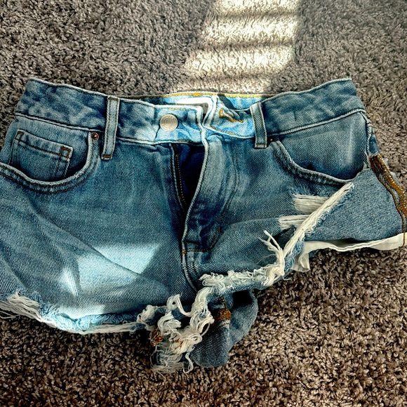 pacsun high waisted ripped festival shorts size 25 never worn - Picture 1 of 3